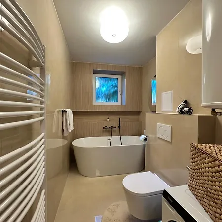 Apartment Mileticova Street, Keyless, Ac *