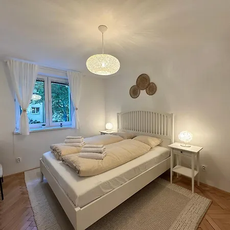 Апартаменты Mileticova Street, Keyless, Ac Братислава