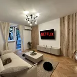 Mileticova Street, Keyless, Ac Appartement